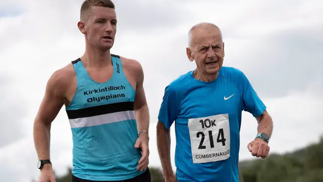 90-Year-Old Ex-Paratrooper Sets World Best in 10km Race — image accompanying Athletics Weekly's report