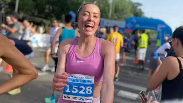 Amber Heard Completes First Half-Marathon in San Sebastián — image accompanying Marathon Handbook's report