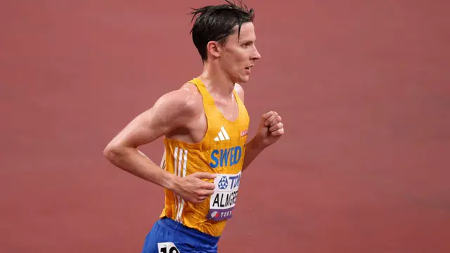 Andreas Almgren's New York Marathon Debut with Nomio Broccoli Sprout Shot — image accompanying Athletics Weekly's report