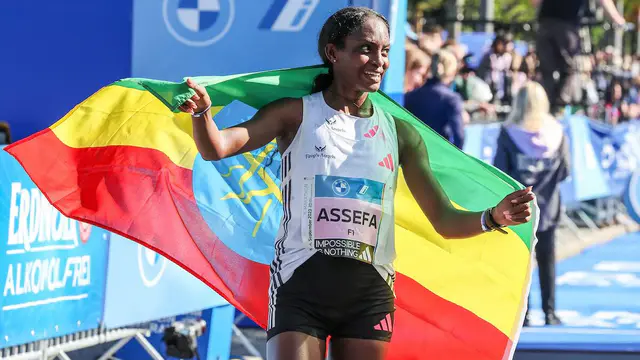 Assefa narrowly misses marathon world record in Berlin — image accompanying Canadian Running's report