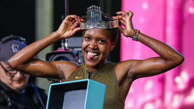 ATHLOS Redefines Women's Track Meet with Unique Format and Rewards — image accompanying Canadian Running's report