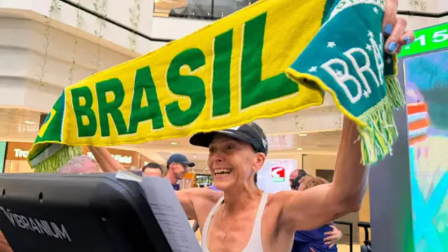 Brazilian Runner Breaks Women's Treadmill World Record — image accompanying Marathon Handbook's report