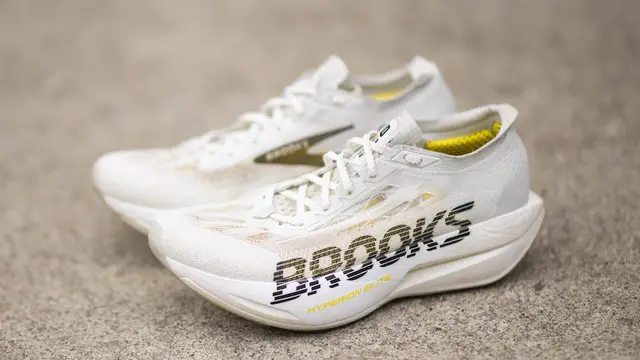 Brooks Hyperion Elite 6: A Race-Ready Carbon-Plated Shoe — image accompanying Canadian Running's report
