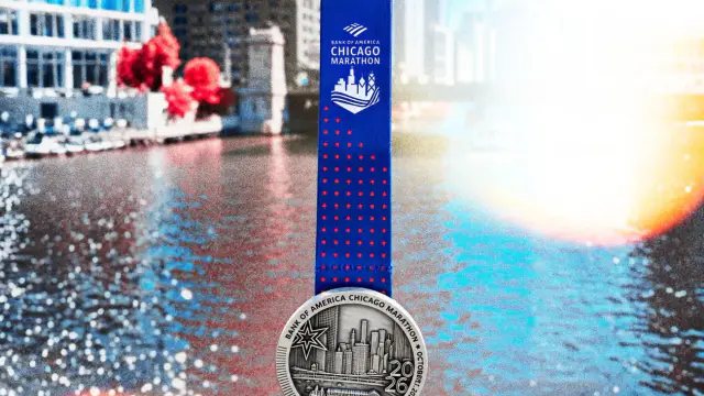 Chicago Marathon Faces Less-Than-Ideal Conditions — image accompanying Marathon Handbook's report