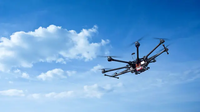 Drone disrupts European Championships hurdles event — image accompanying Canadian Running's report