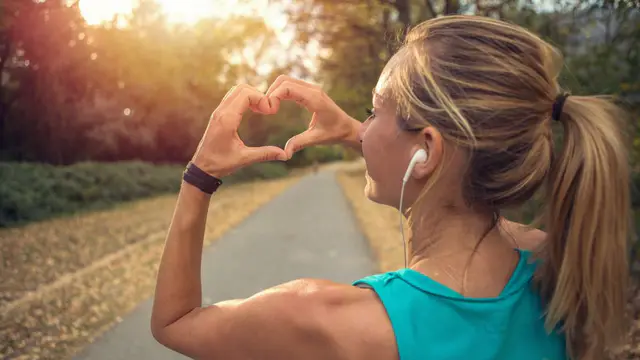 Endurance Running and Heart Health: What Runners Need to Know — image accompanying Canadian Running's report