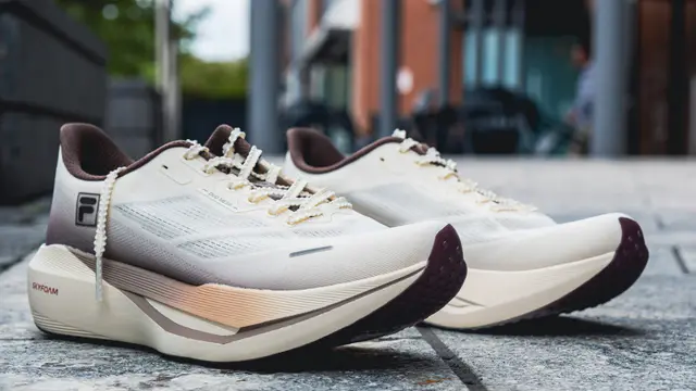 Fila Speedtempo Plus: Lightweight but Lacking in Responsiveness — image accompanying Believe in the Run's report