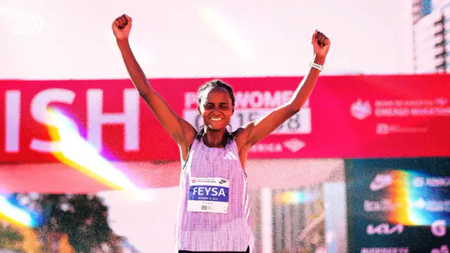 Hawi Feysa Retains Chicago Marathon Title — image accompanying Marathon Handbook's report