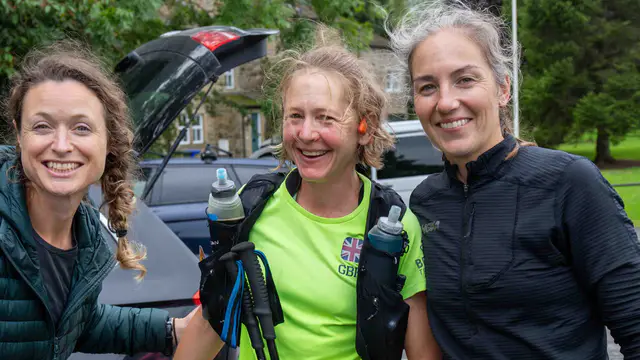 Lucy Gossage 2026 Pennine Way FKT with Bex and Robyn