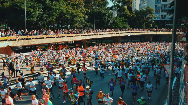 Marathon Performance: A Complex Interaction of Factors — image accompanying Marathon Handbook's report