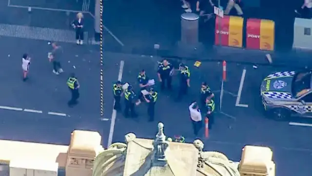 Melbourne Marathon Under Review After Race Vehicle Hits Runner — image accompanying Marathon Handbook's report
