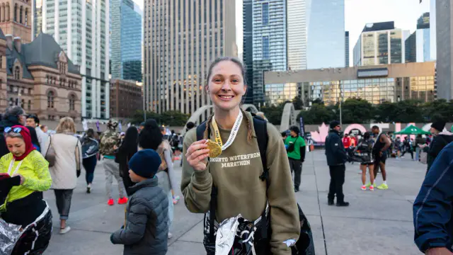 Runner Achieves Half-Marathon PR Without Formal Training Plan — image accompanying Marathon Handbook's report