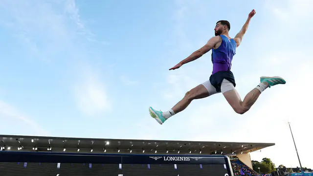Stephen Mackenzie Returns to Ullapool, Regains Best Form — image accompanying Athletics Weekly's report
