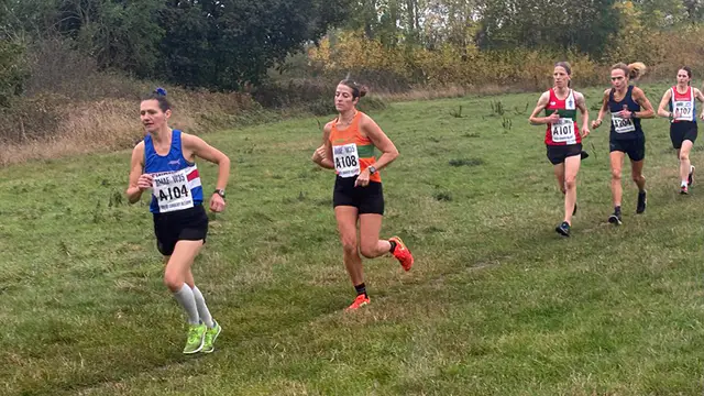 Storms do not halt cross-country races in UK — image accompanying Athletics Weekly's report