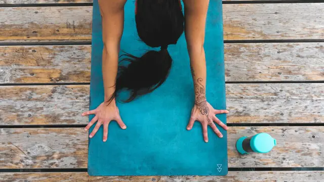 Yoga Poses for Runners: Strengthen Lower Legs — image accompanying Canadian Running's report